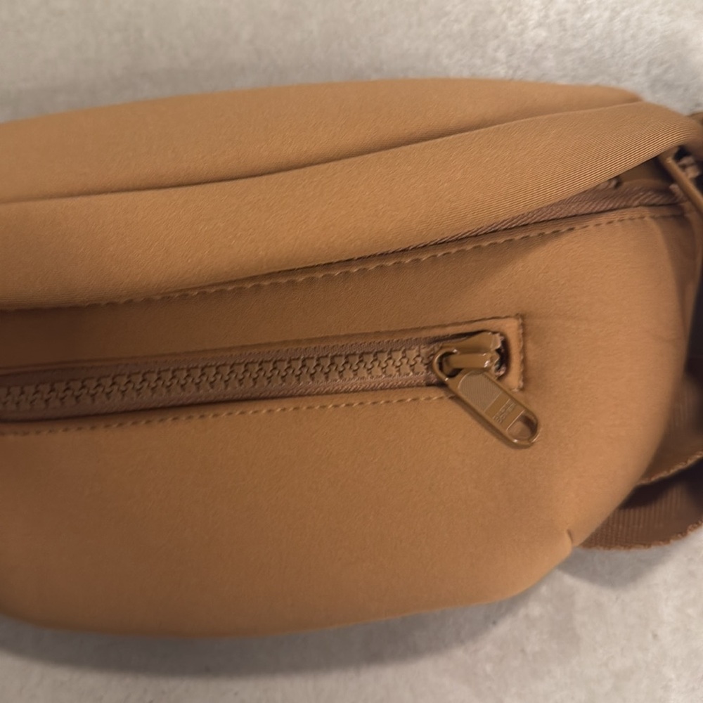 Dagne Dover fanny pack - Picture 2 of 4